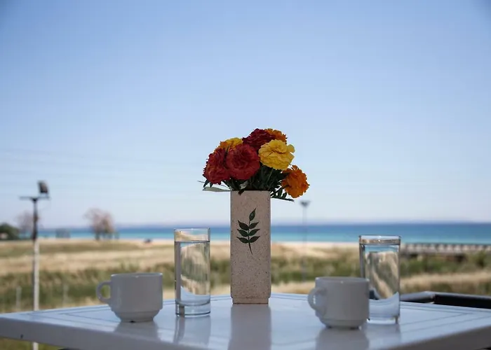Dionisos Blue شقة فندقية 3*
