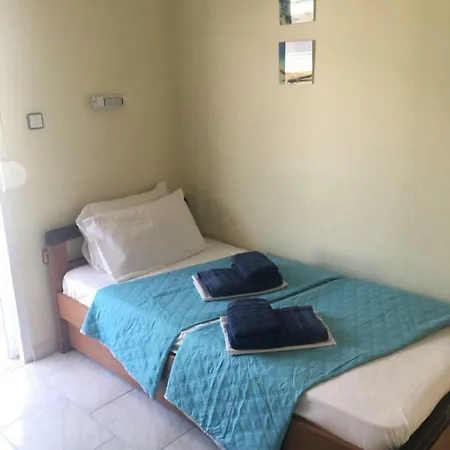 Dionisos Blue شقة فندقية 3*