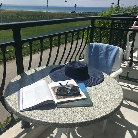 アパートホテル Dionisos Blue 3*