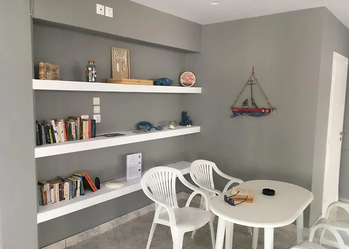 Dionisos Blue Hotel de apartamente 3*